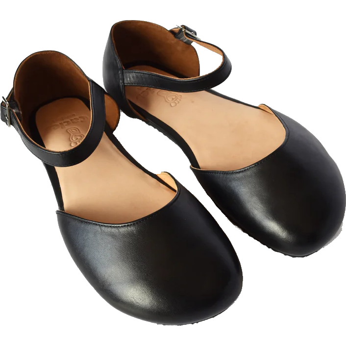 Cacles Barefoot Tikla Ballerina Flats in Black