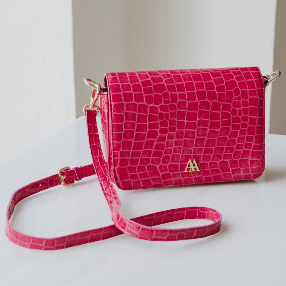 Carolina Herrera Maysa Clutch Bag in Red - Queen Letizia Handbags - Queen  Letizia Style