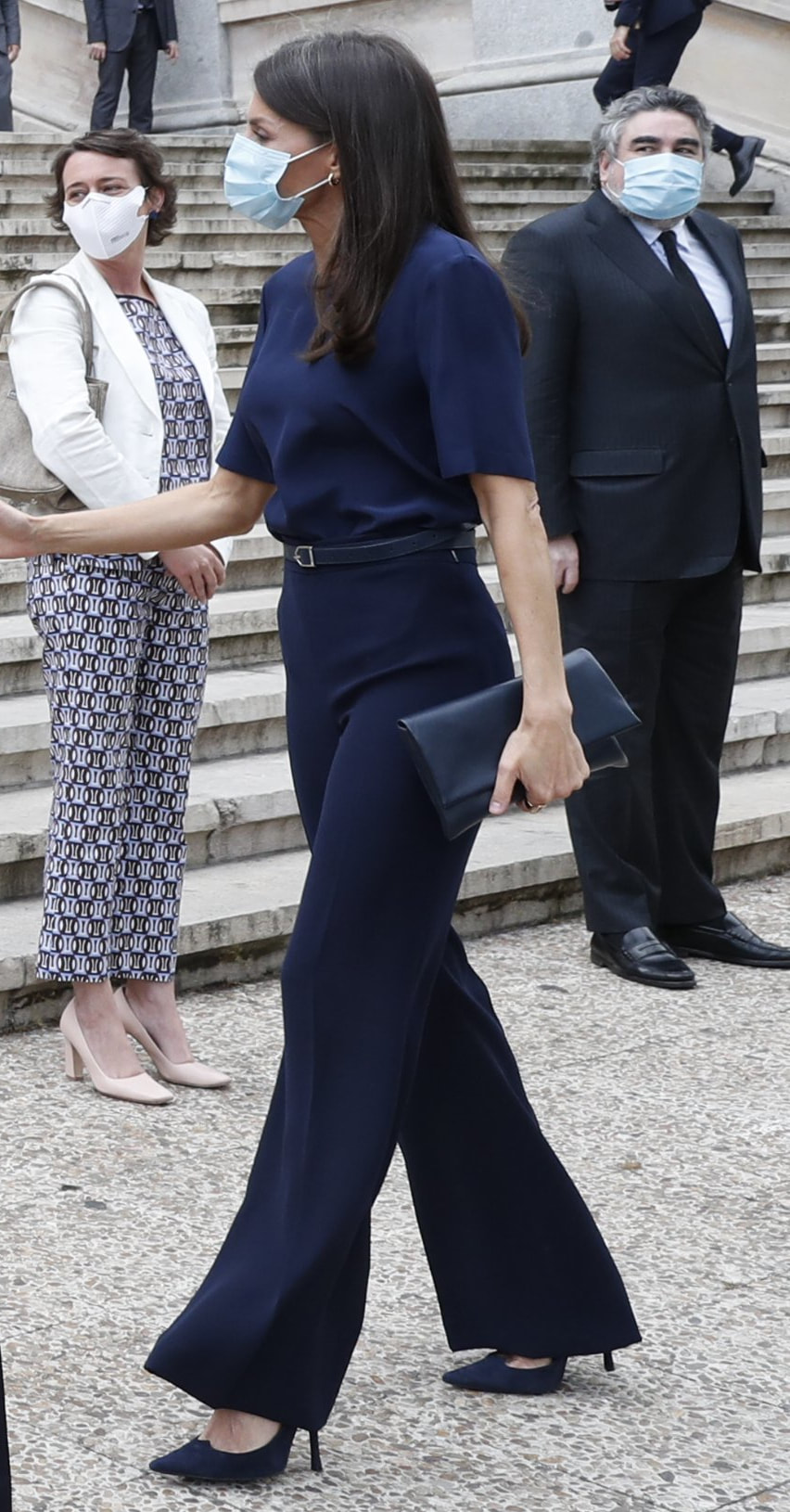 Queen Letizia dons an all-navy look for visit to the National Library of  Spain - Queen Letizia Style